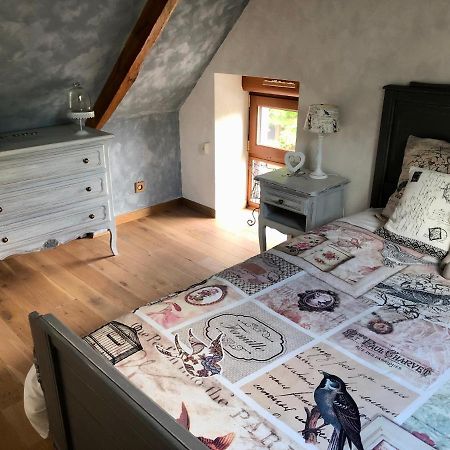 Chambre Double Avec Sdb Privee Au Milieu Des Champs Διαμέρισμα Teloché Εξωτερικό φωτογραφία