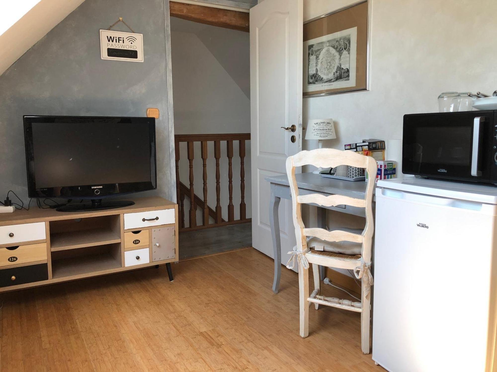 Chambre Double Avec Sdb Privee Au Milieu Des Champs Διαμέρισμα Teloché Εξωτερικό φωτογραφία